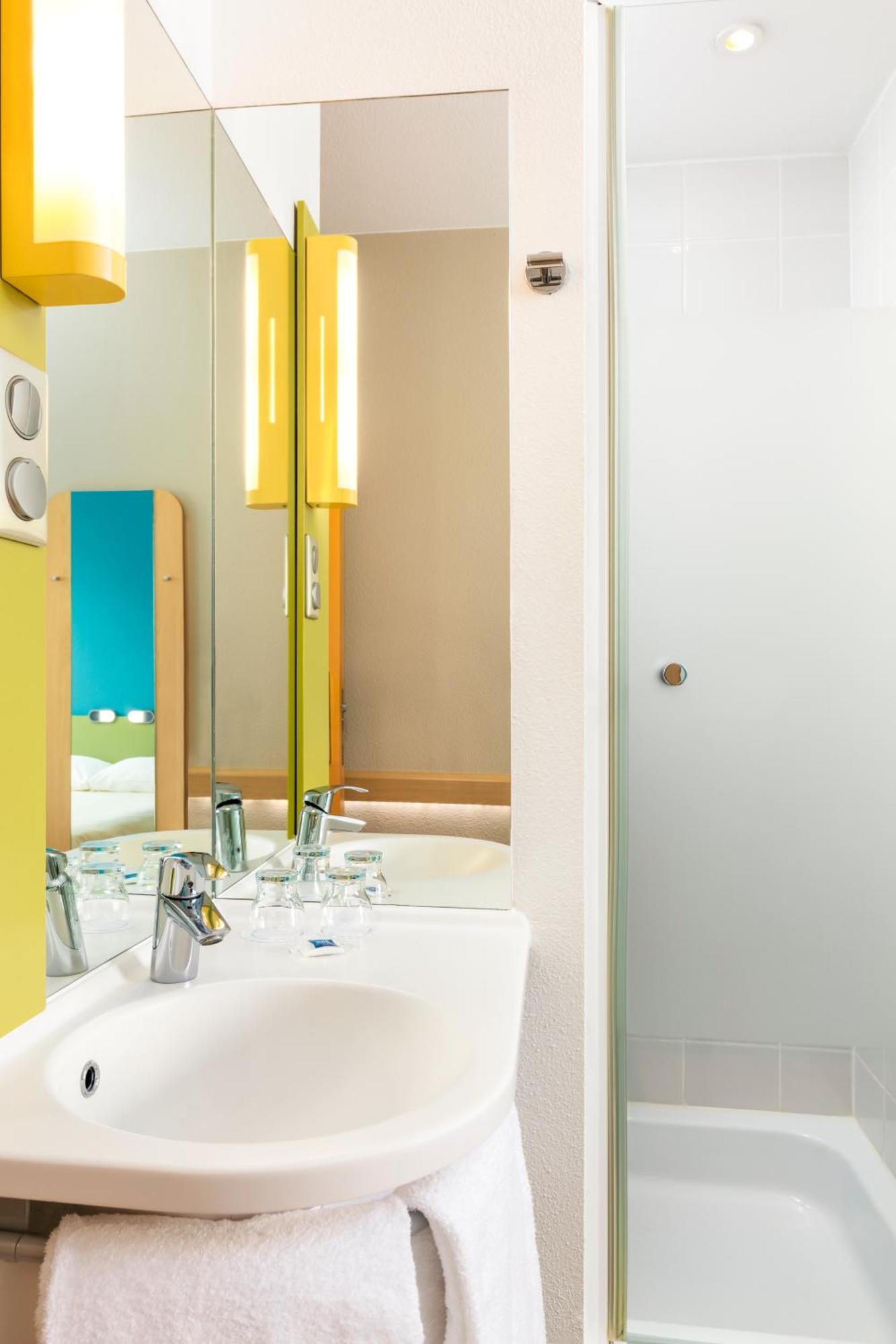 Ibis Budget Muenchen City Sued Bagian luar foto