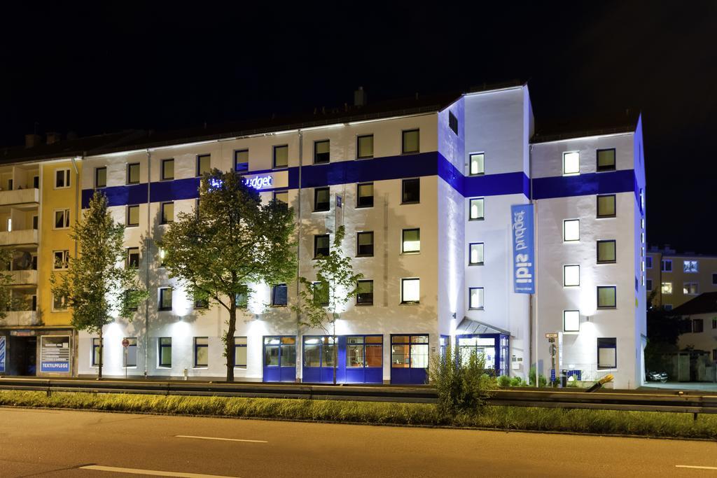 Ibis Budget Muenchen City Sued Bagian luar foto