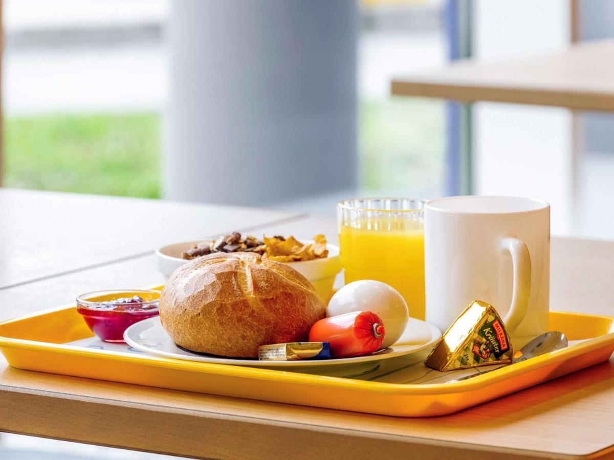 Ibis Budget Muenchen City Sued Bagian luar foto